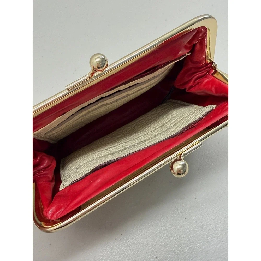 Dooney & Bourke Cream Pebbled Leather Kiss Lock Coin Purse Wallet Vintage Gold